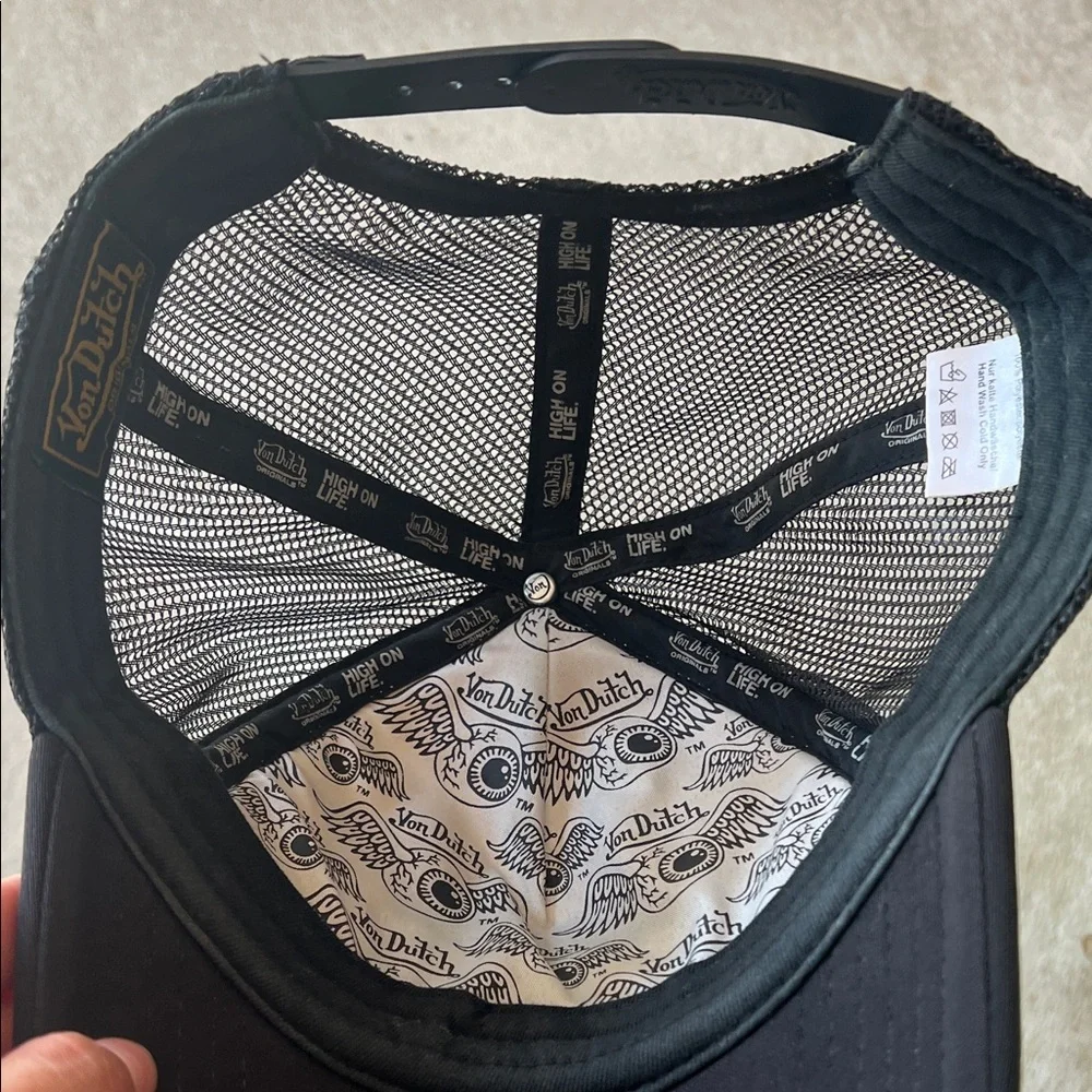Von Dutch Black and White Logo Cap - Picture 5 of 13